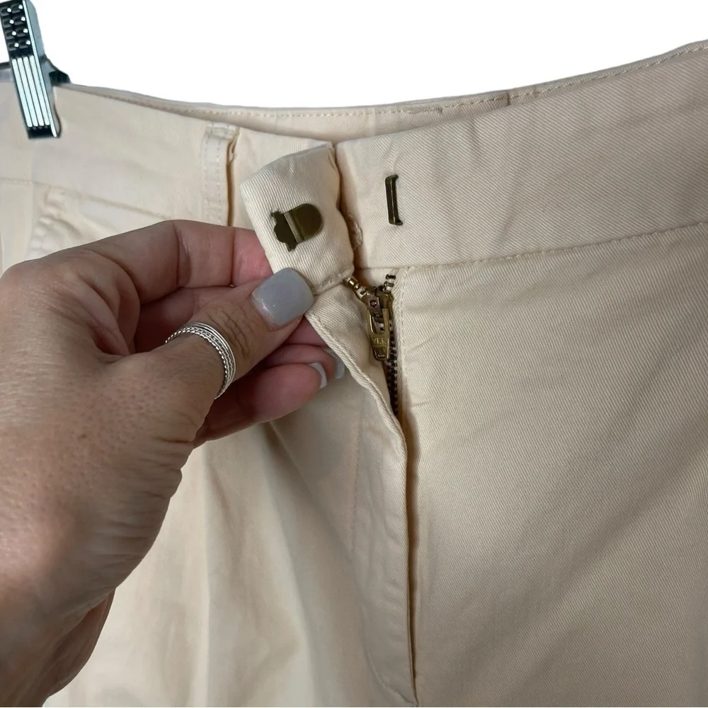 J.Crew Women’s Pleated khaki Pants Size 10 Straight Leg Zipper Closure Pockets
